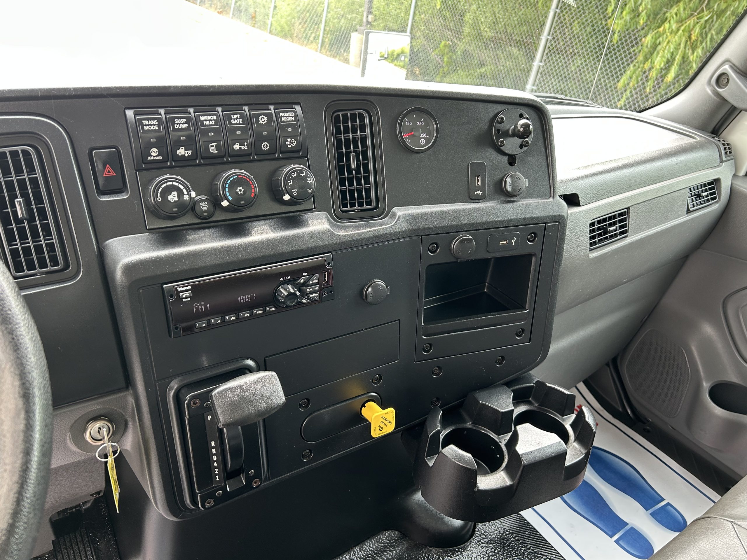 2020 INTERNATIONAL MV607 UT18215-12 2020 INTERNATIONAL MV607 UT18215-12