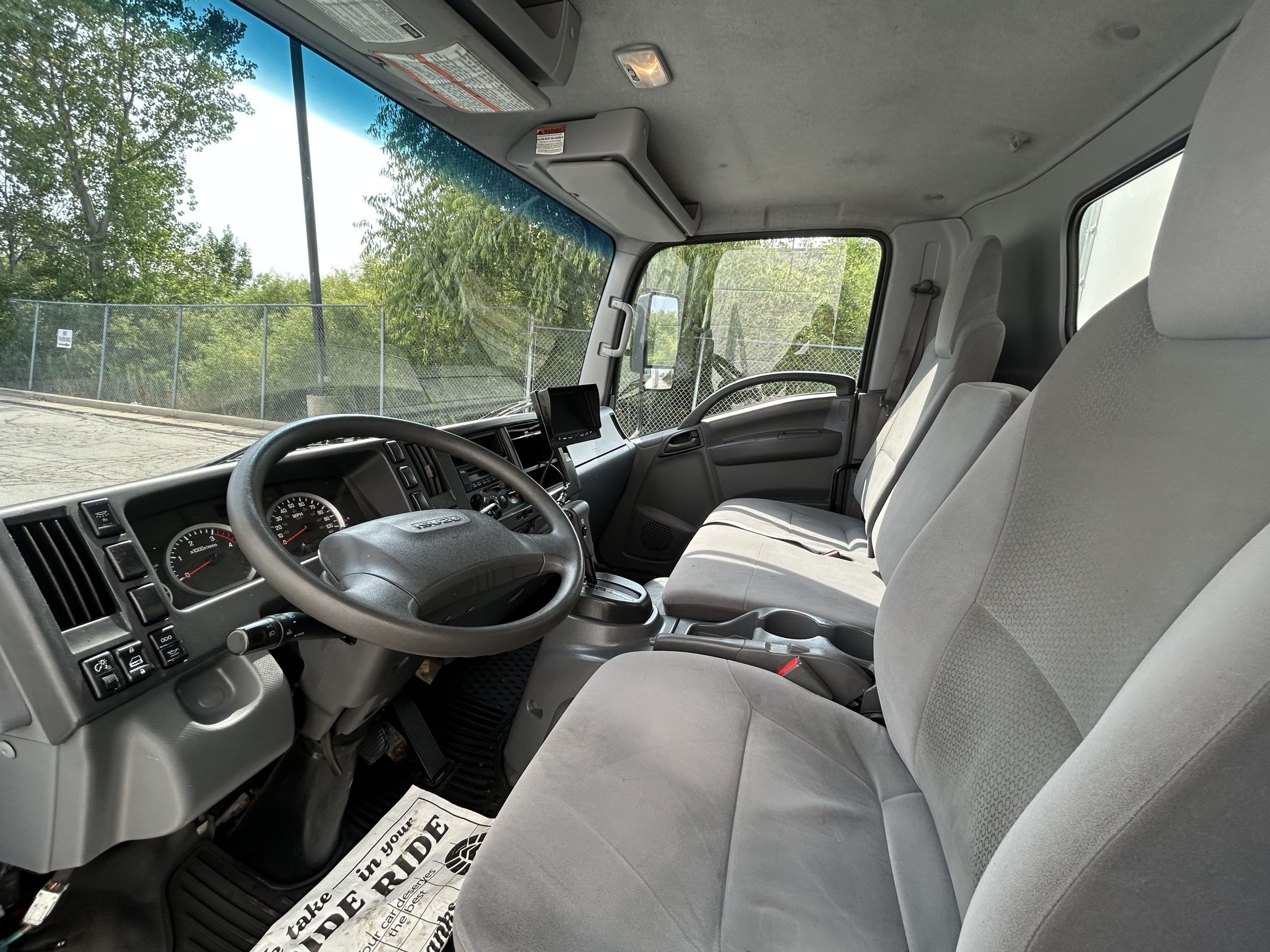 2020 Isuzu NPR HD 2020 Isuzu NPR HD - image 2 of 6