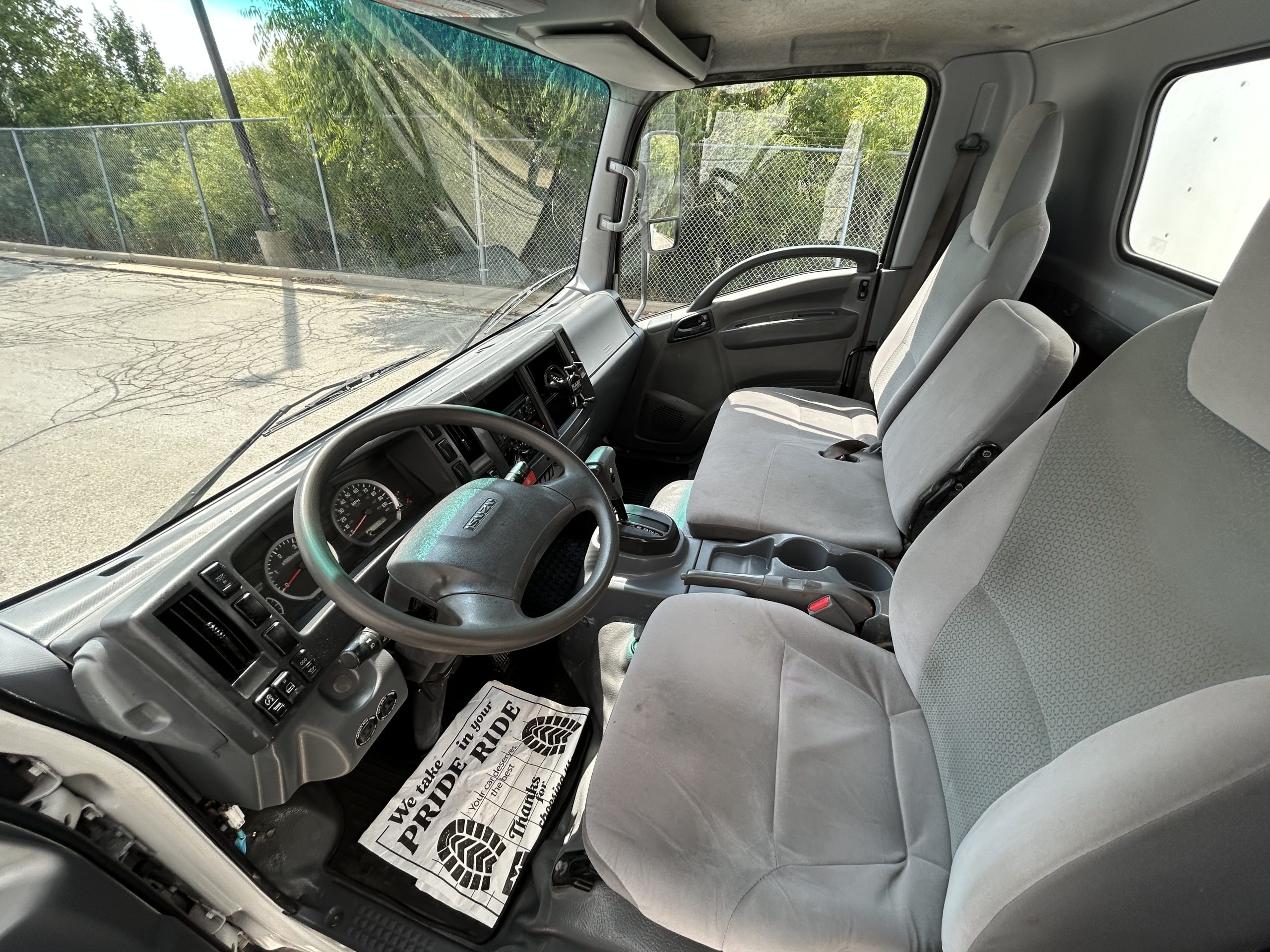 2021 ISUZU NRR 2021 ISUZU NRR - image 2 of 6
